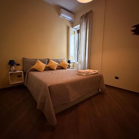 Апартаменты Casa Bavosa Via Fieravecchia, 26 Салерно Экстерьер фото